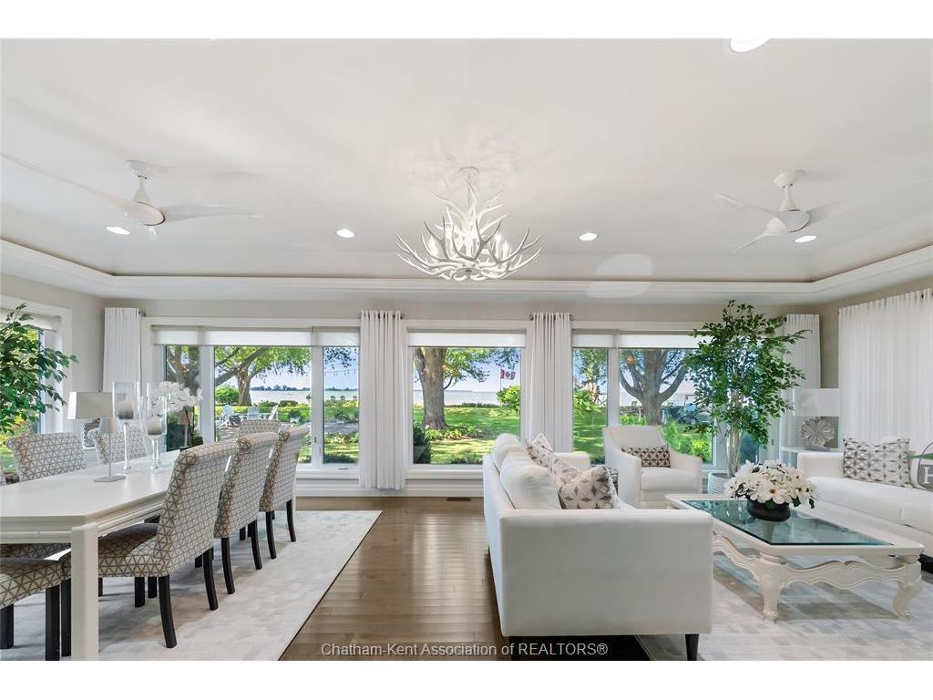 









335


ISLAND

Crescent,
Lighthouse Cove,




ON
N0P 2L0

