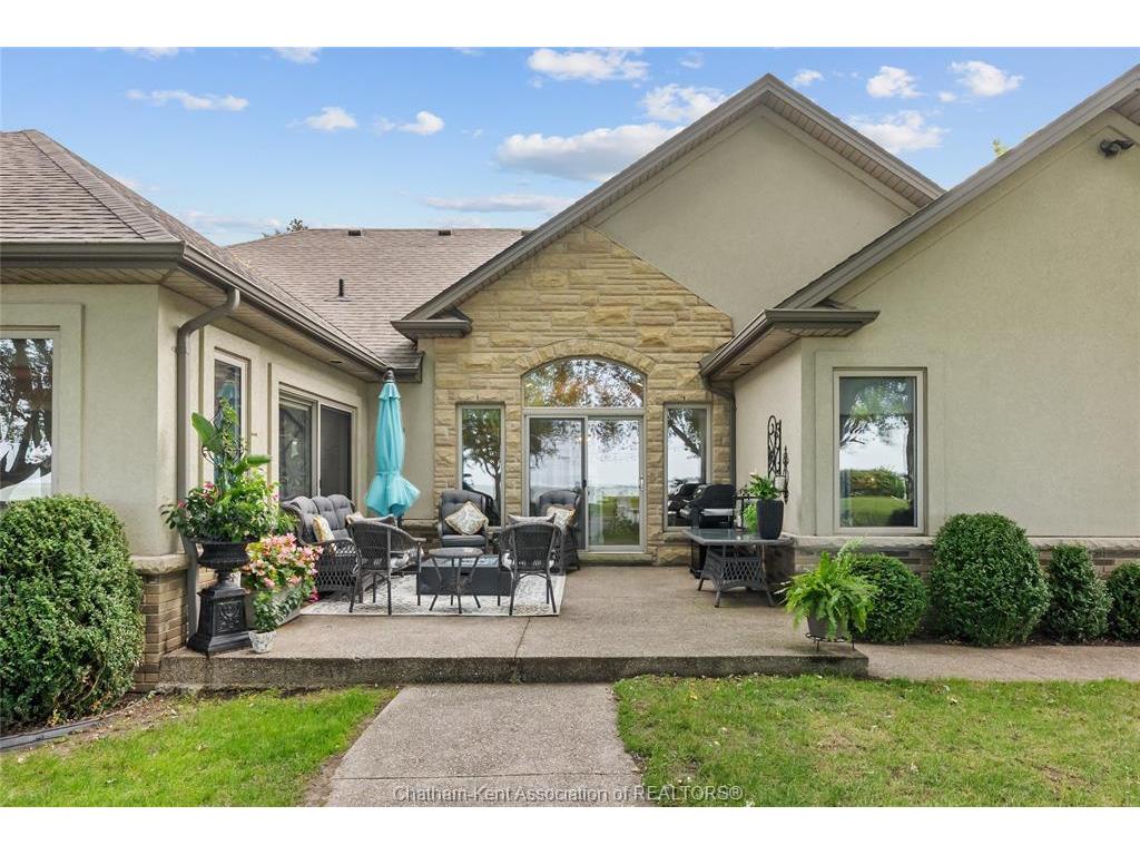 









335


ISLAND

Crescent,
Lighthouse Cove,




ON
N0P 2L0

