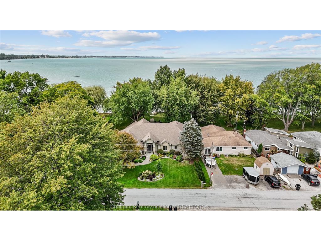 









335


ISLAND

Crescent,
Lighthouse Cove,




ON
N0P 2L0


