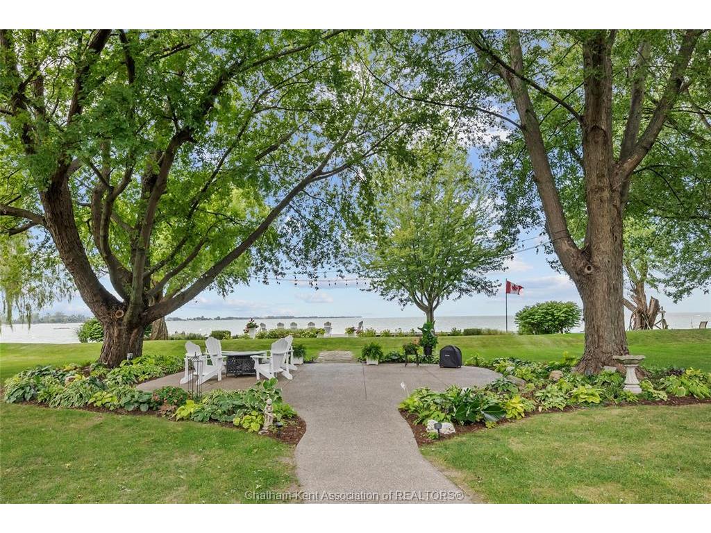 









335


ISLAND

Crescent,
Lighthouse Cove,




ON
N0P 2L0

