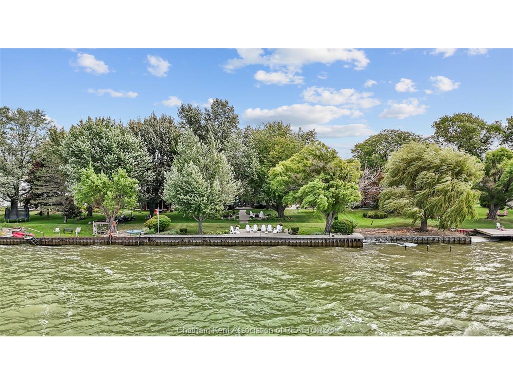









335


ISLAND

Crescent,
Lighthouse Cove,




ON
N0P 2L0

