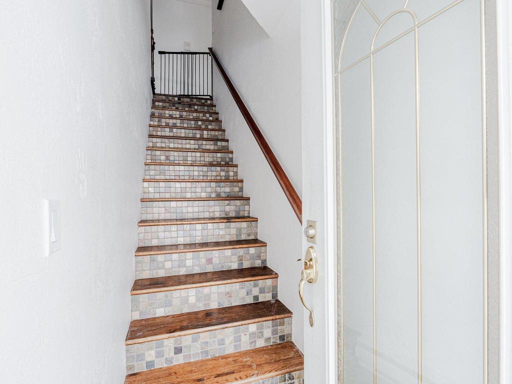 









6432

 - 6434


Rue du Président-Kennedy

,
Sherbrooke (Brompton/Rock Forest/Saint-Élie/Deauville),




QC
J1N4A8

