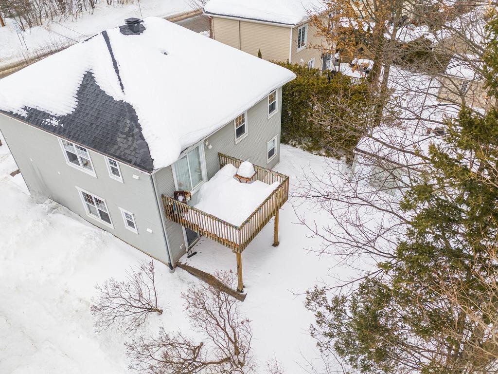 









6432

 - 6434


Rue du Président-Kennedy

,
Sherbrooke (Brompton/Rock Forest/Saint-Élie/Deauville),




QC
J1N4A8

