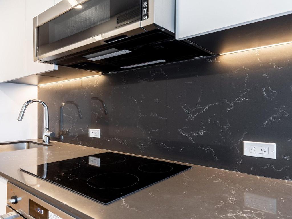 









1500


Boul. René-Lévesque O.

, 2203,
Montréal (Ville-Marie),




QC
H3G0H6

