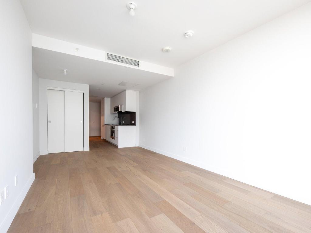 









1500


Boul. René-Lévesque O.

, 2203,
Montréal (Ville-Marie),




QC
H3G0H6

