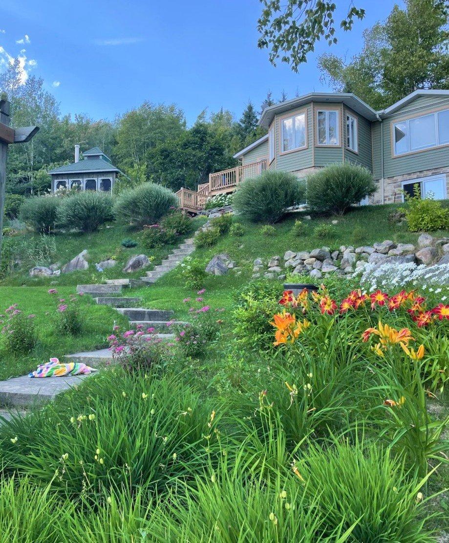 









2021


Ch. du Lac-à-la-Truite

,
Saint-Michel-des-Saints,




QC
J0K3B0

