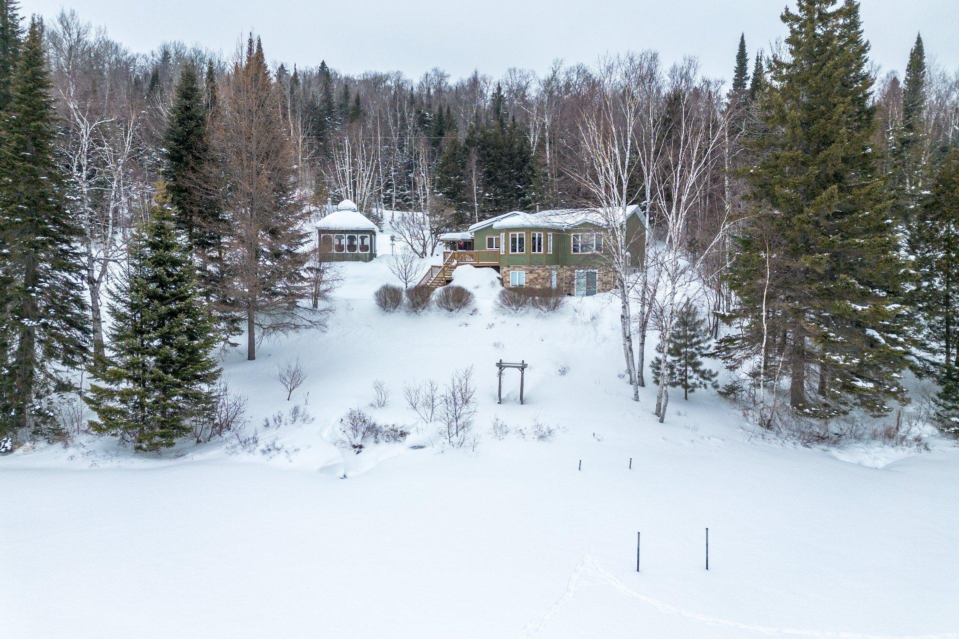 









2021


Ch. du Lac-à-la-Truite

,
Saint-Michel-des-Saints,




QC
J0K3B0

