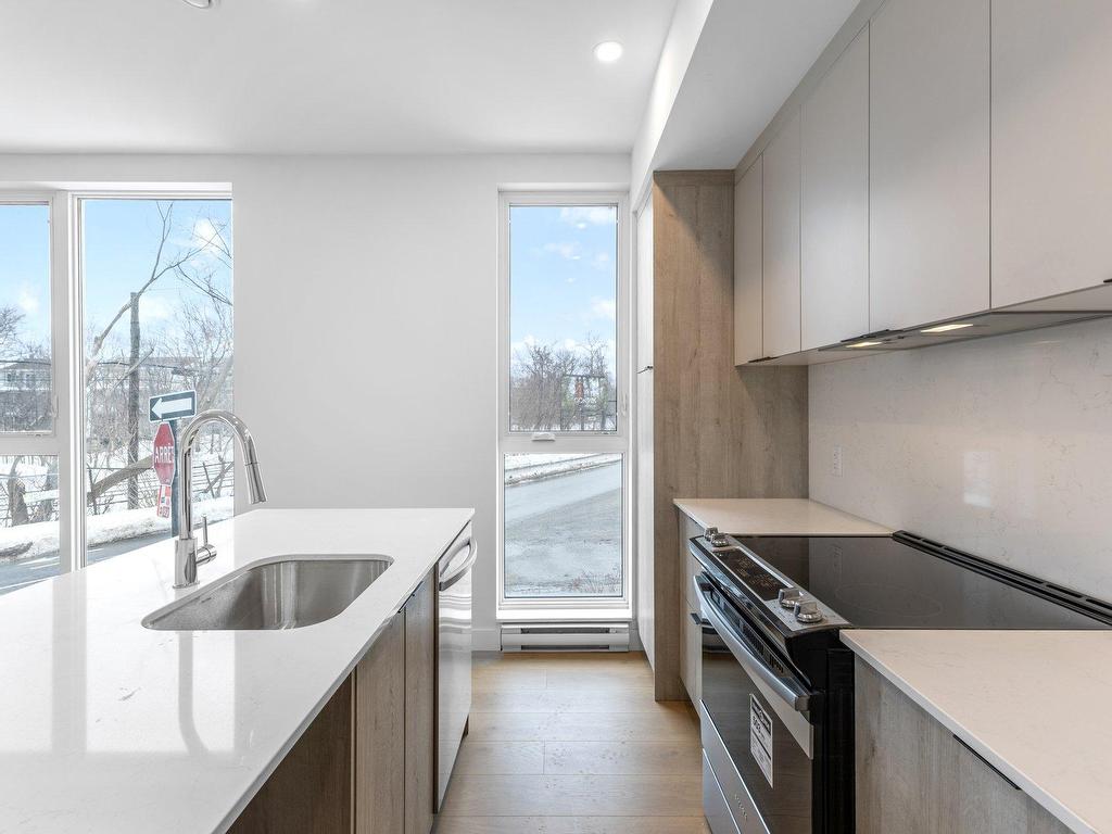 









6037


Boul. De Maisonneuve O.

, 111,
Montréal (Côte-des-Neiges/Notre-Dame-de-Grâce),




QC
H4A0B5

