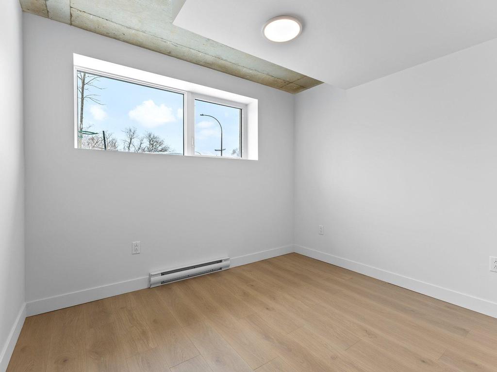 









6037


Boul. De Maisonneuve O.

, 111,
Montréal (Côte-des-Neiges/Notre-Dame-de-Grâce),




QC
H4A0B5

