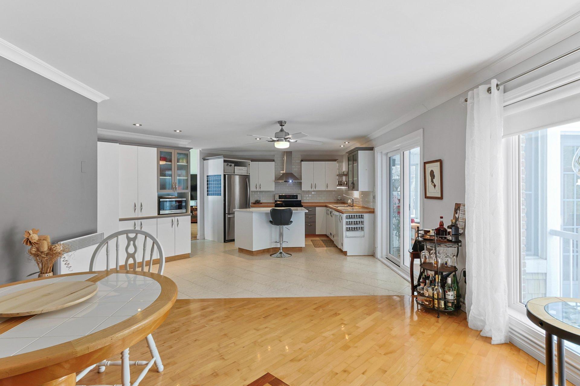 









38


7e Avenue

,
Beauharnois,




QC
J6N0G7

