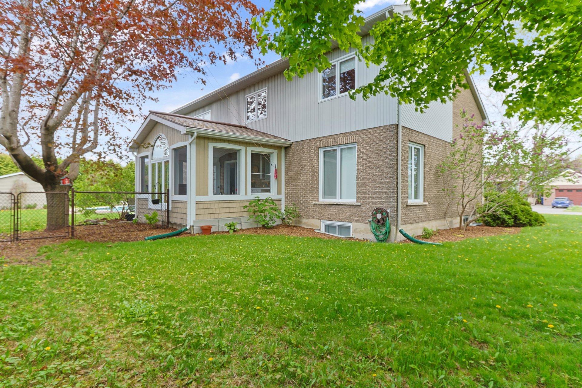 









38


7e Avenue

,
Beauharnois,




QC
J6N0G7

