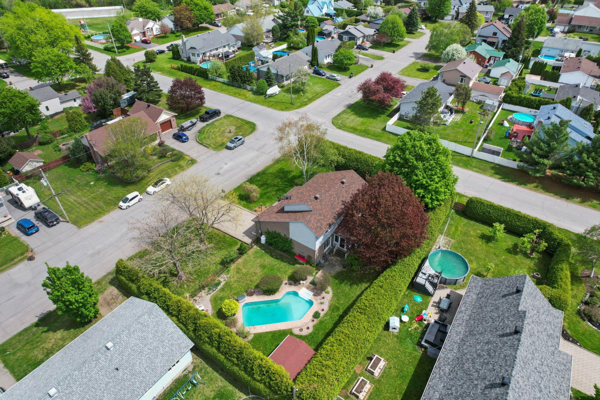 









38


7e Avenue

,
Beauharnois,




QC
J6N0G7

