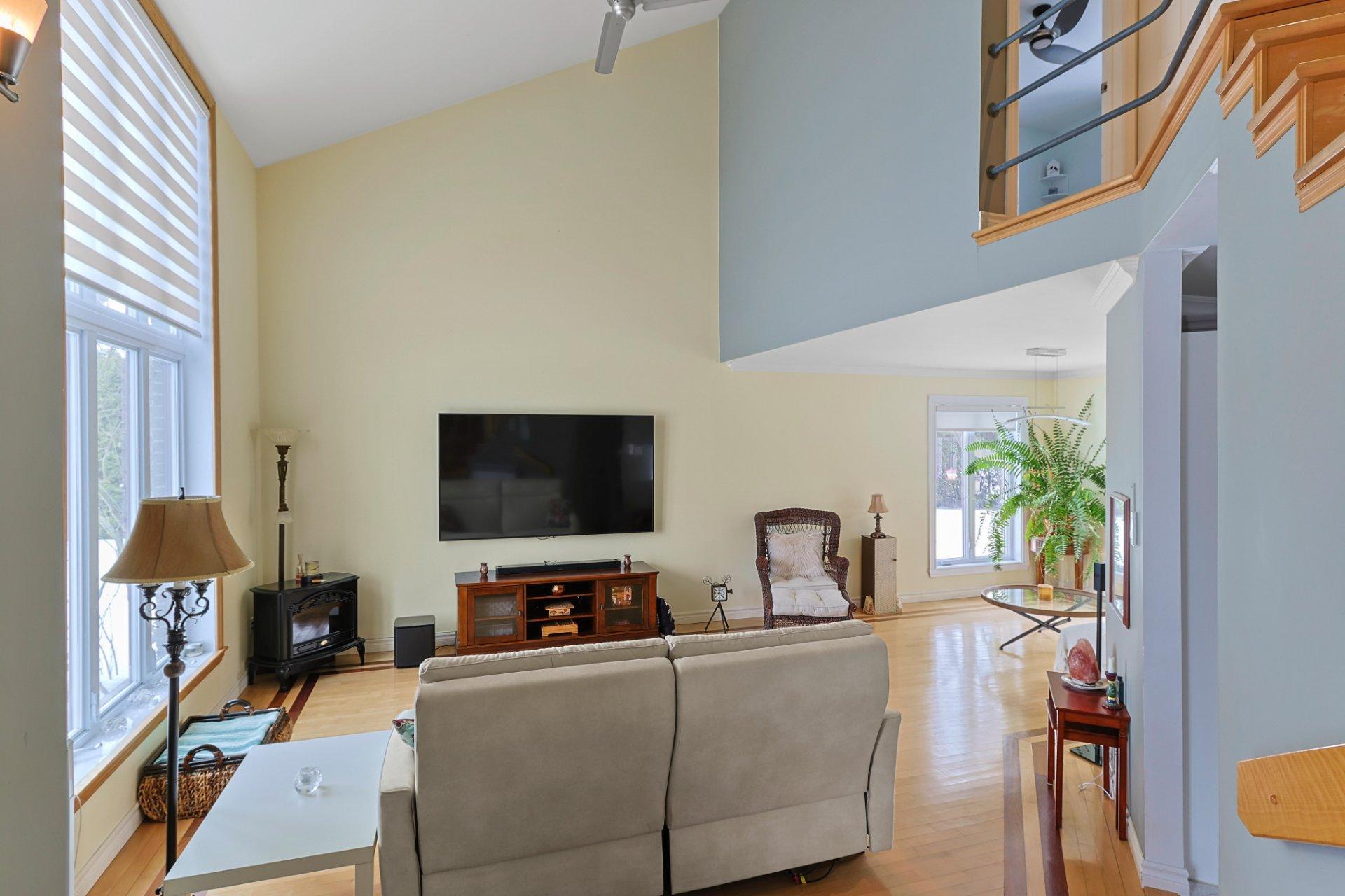 









38


7e Avenue

,
Beauharnois,




QC
J6N0G7

