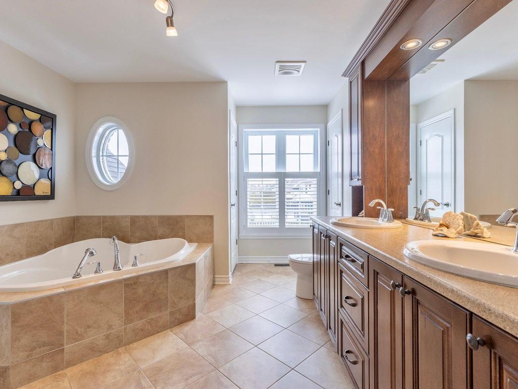 









107


Rue Jean-Paul-Lemieux

,
Notre-Dame-de-l'Île-Perrot,




QC
J7W1P4

