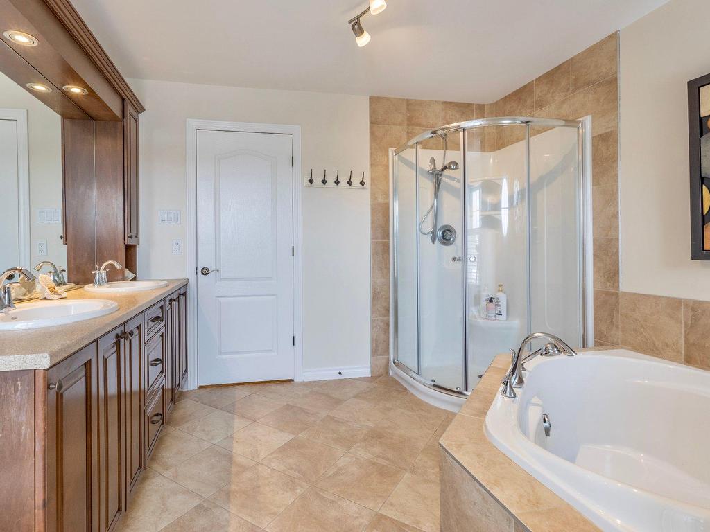 









107


Rue Jean-Paul-Lemieux

,
Notre-Dame-de-l'Île-Perrot,




QC
J7W1P4

