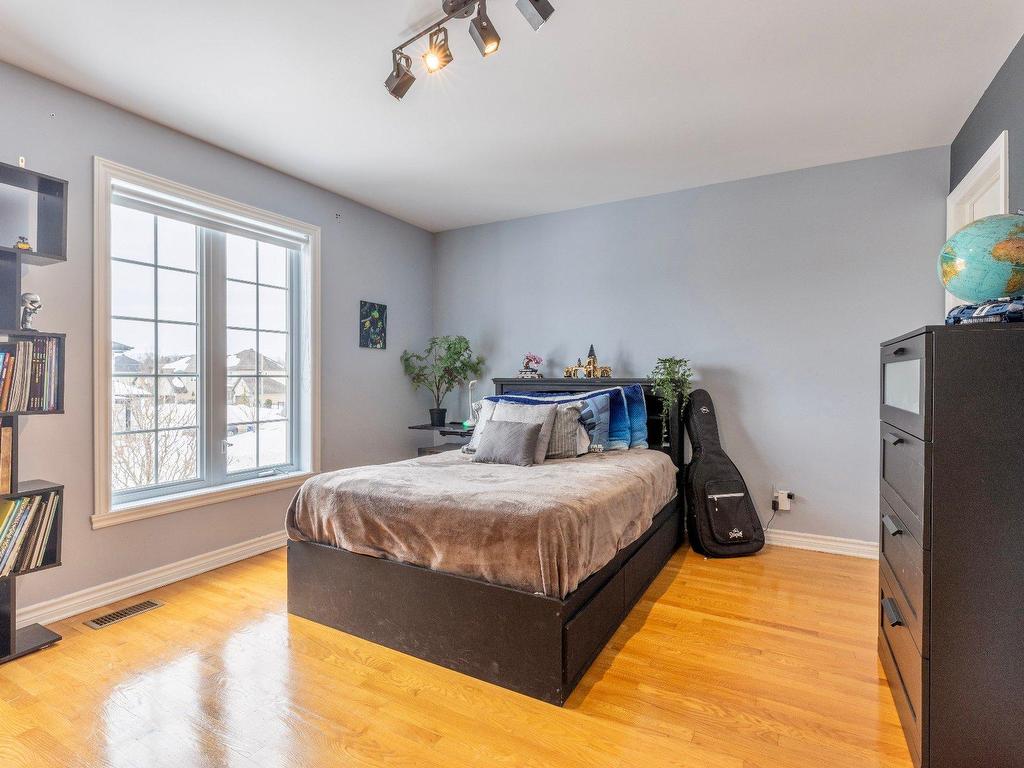 









107


Rue Jean-Paul-Lemieux

,
Notre-Dame-de-l'Île-Perrot,




QC
J7W1P4

