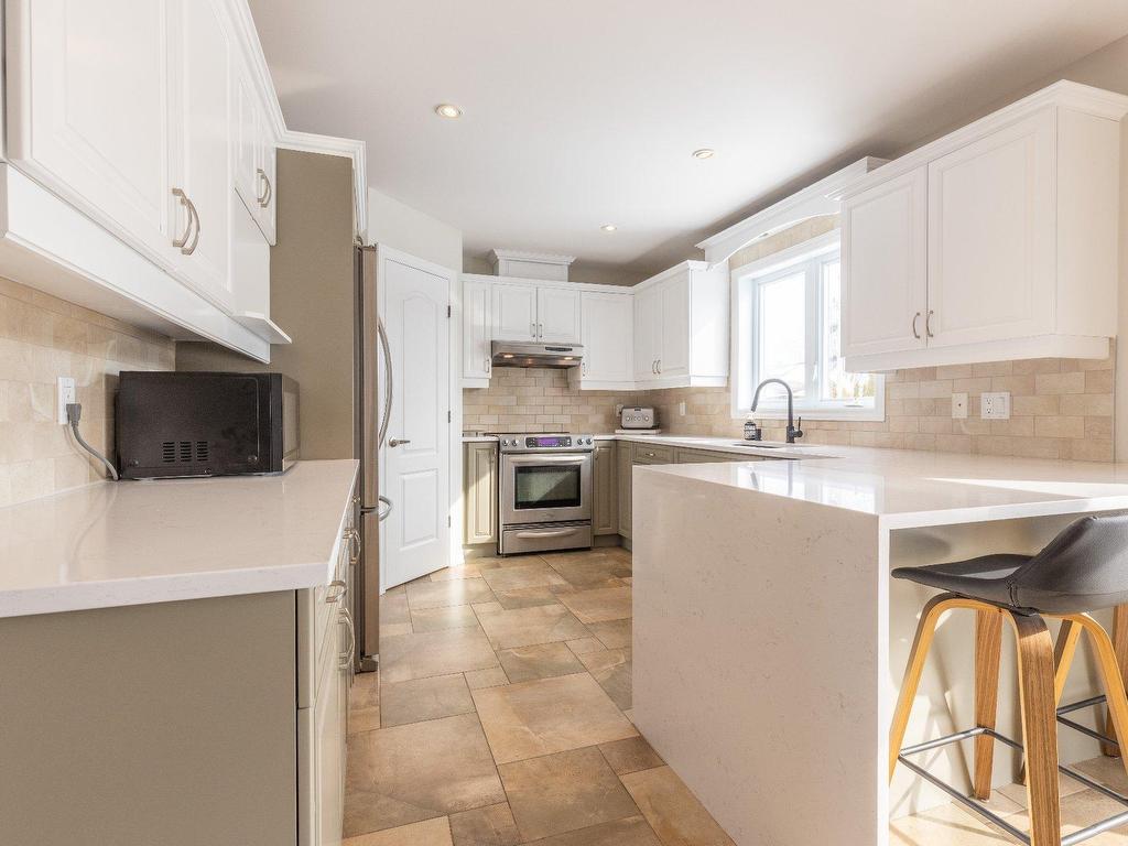 









107


Rue Jean-Paul-Lemieux

,
Notre-Dame-de-l'Île-Perrot,




QC
J7W1P4

