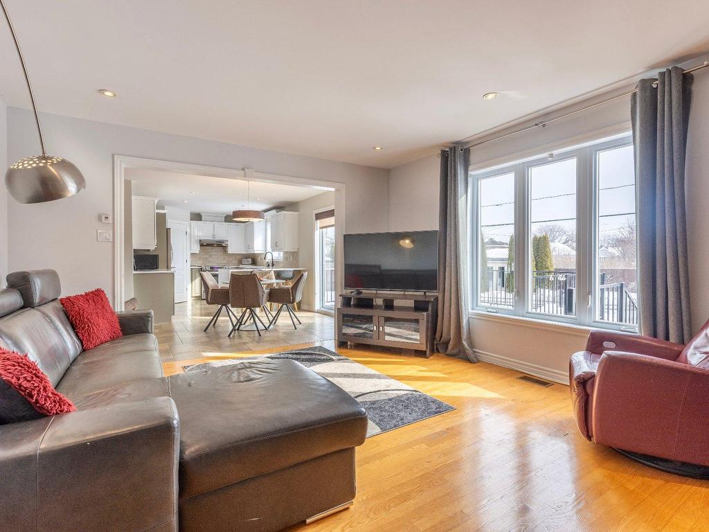 









107


Rue Jean-Paul-Lemieux

,
Notre-Dame-de-l'Île-Perrot,




QC
J7W1P4

