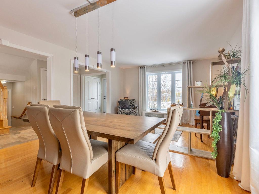 









107


Rue Jean-Paul-Lemieux

,
Notre-Dame-de-l'Île-Perrot,




QC
J7W1P4

