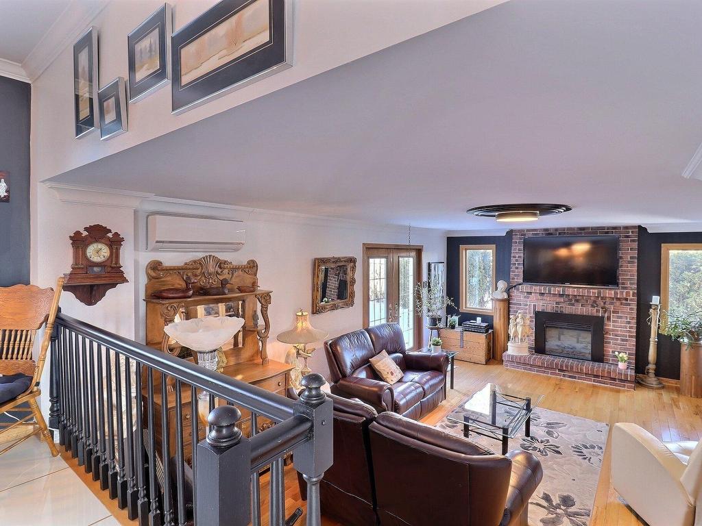 









653


Rue De Magellan

,
Boucherville,




QC
J4B5R7

