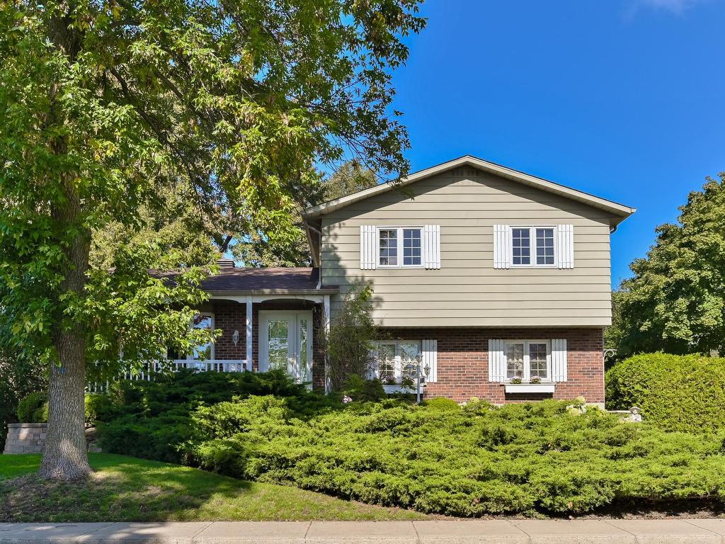 









653


Rue De Magellan

,
Boucherville,




QC
J4B5R7

