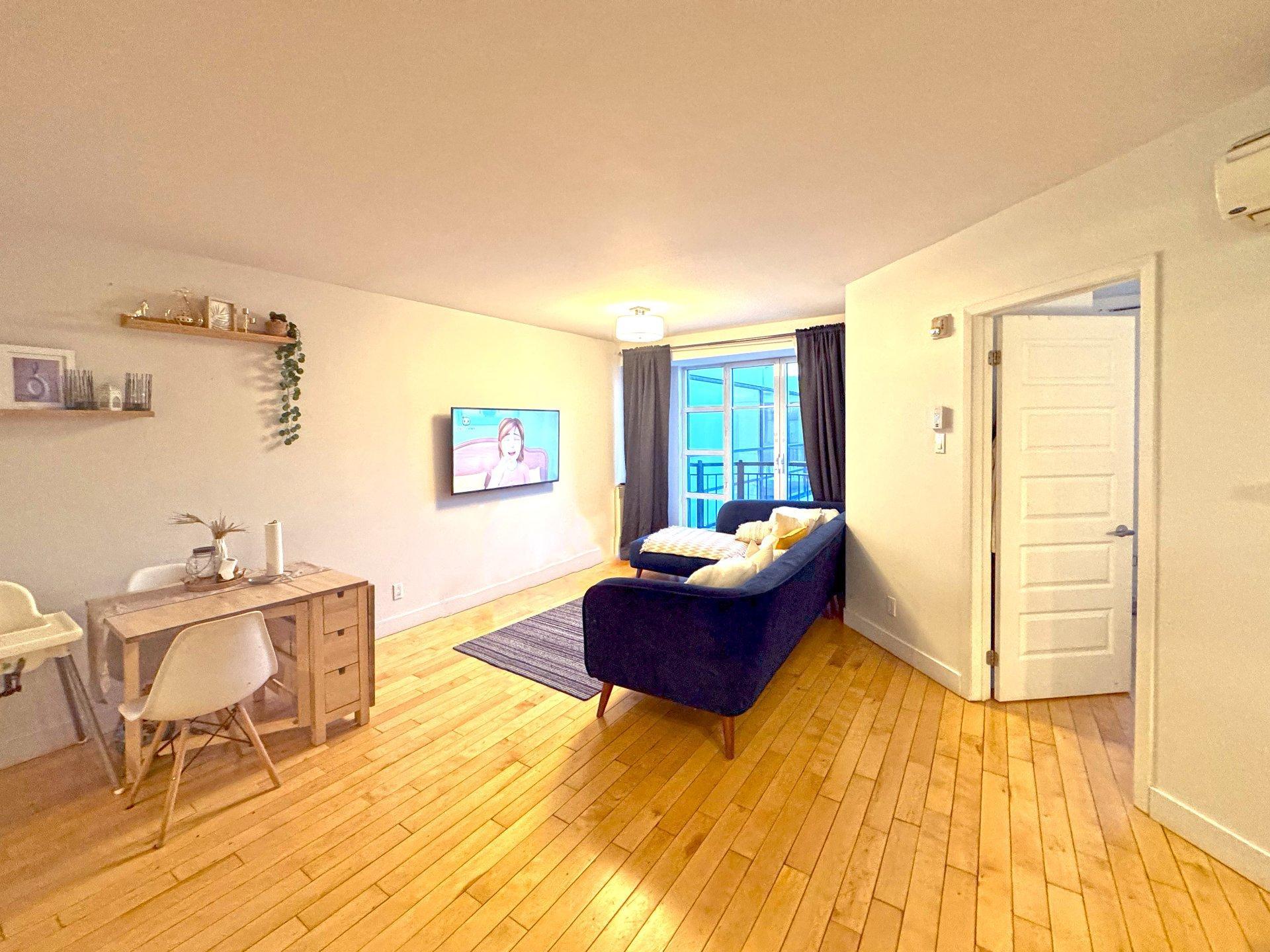 









3990


Rue Jarry E.

, 317,
Montréal (Villeray/Saint-Michel/Parc-Extension),




QC
H1Z0A5

