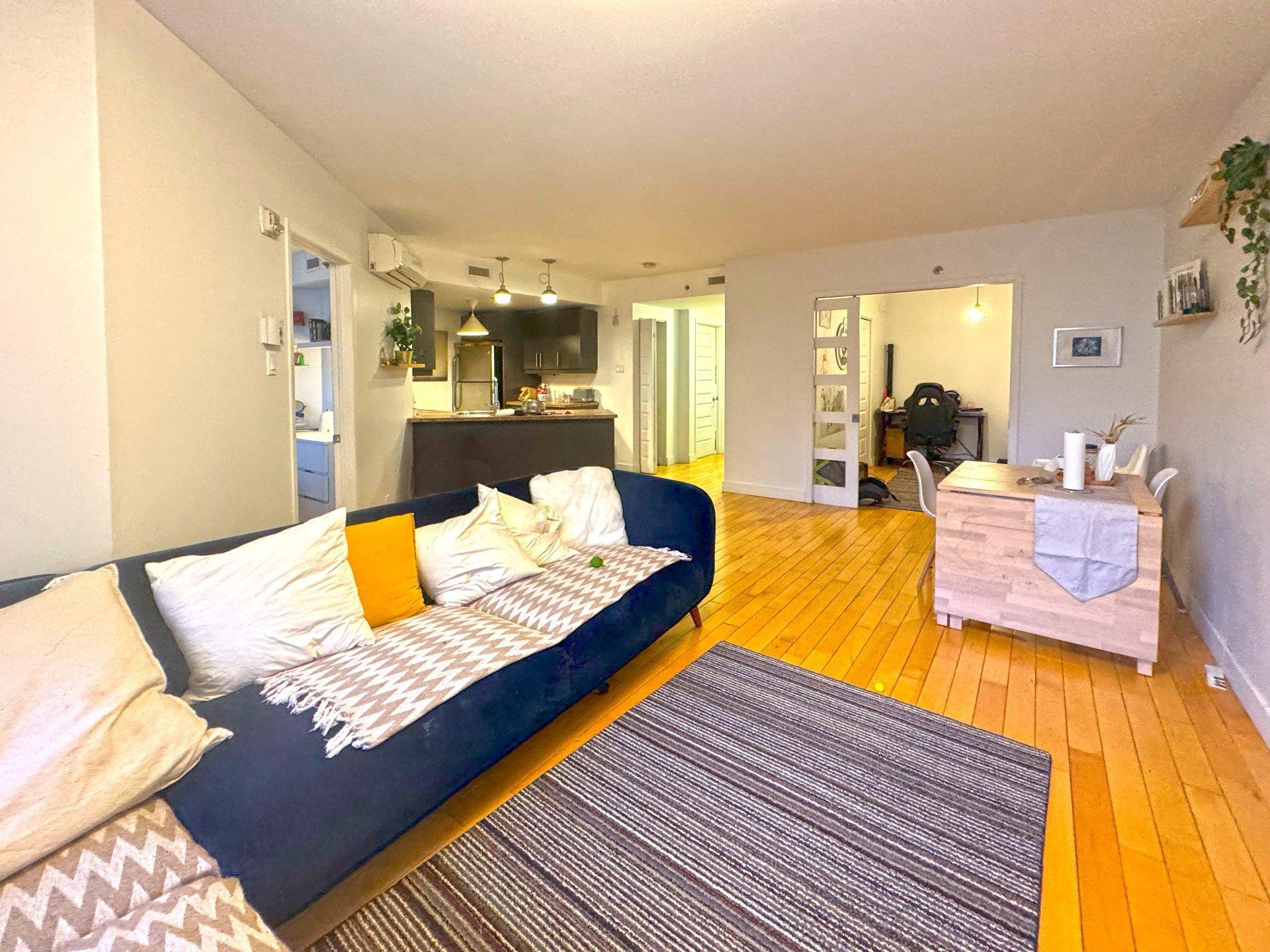 









3990


Rue Jarry E.

, 317,
Montréal (Villeray/Saint-Michel/Parc-Extension),




QC
H1Z0A5

