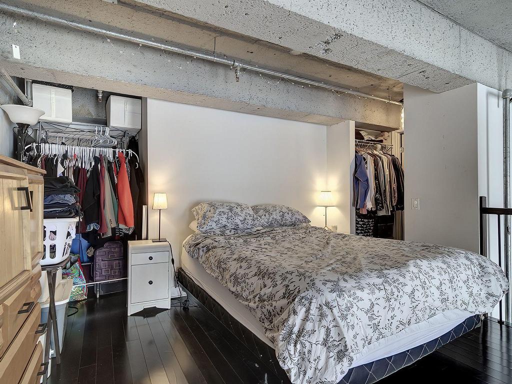 









1200


Rue St-Alexandre

, 702,
Montréal (Ville-Marie),




QC
H3B3H5

