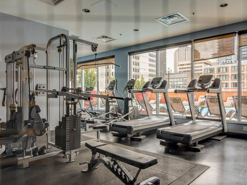 









1200


Rue St-Alexandre

, 702,
Montréal (Ville-Marie),




QC
H3B3H5

