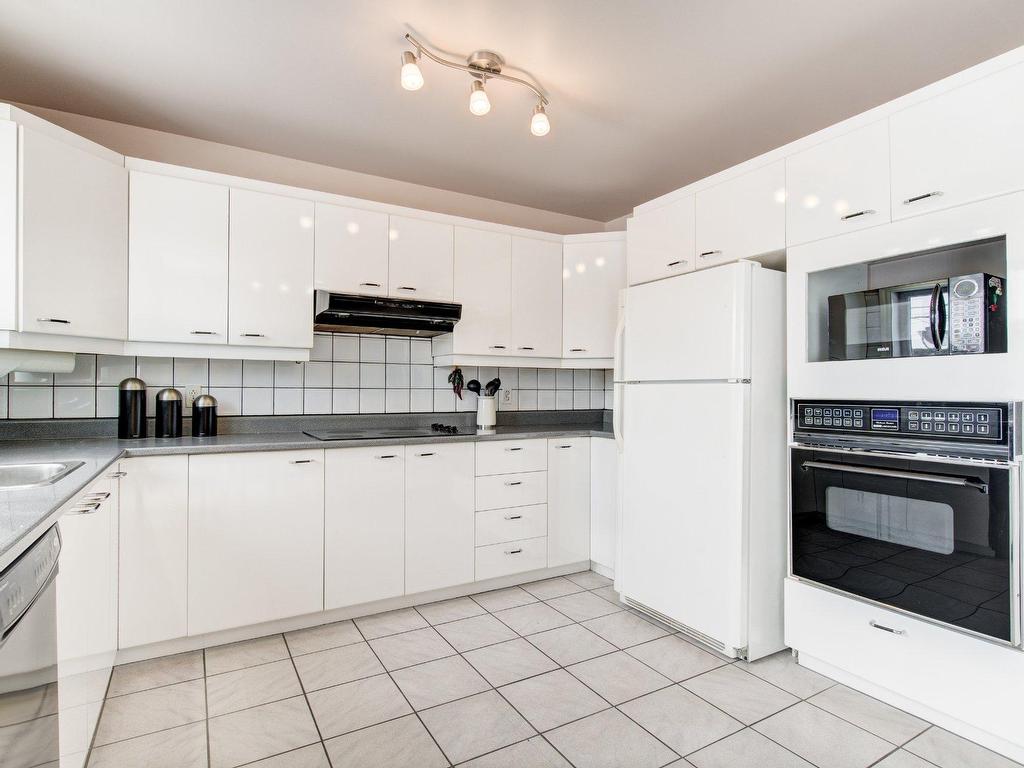 









754


Boul. de L'Assomption

,
Repentigny (Repentigny),




QC
J6A7R6


