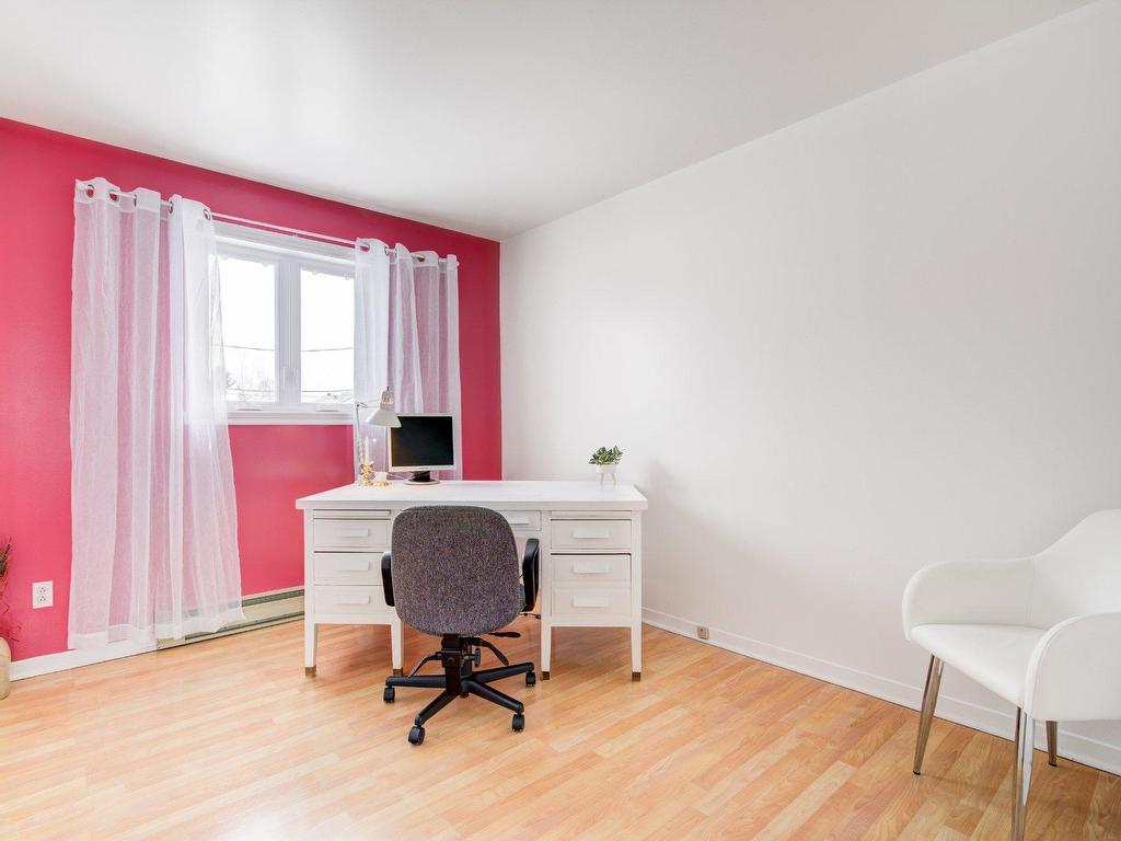 









754


Boul. de L'Assomption

,
Repentigny (Repentigny),




QC
J6A7R6

