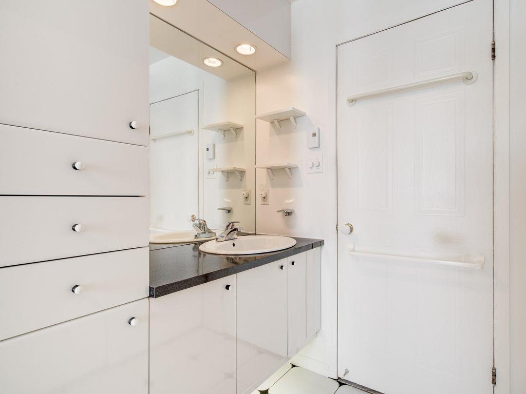 









754


Boul. de L'Assomption

,
Repentigny (Repentigny),




QC
J6A7R6

