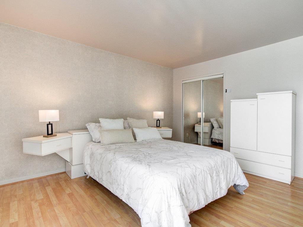









754


Boul. de L'Assomption

,
Repentigny (Repentigny),




QC
J6A7R6

