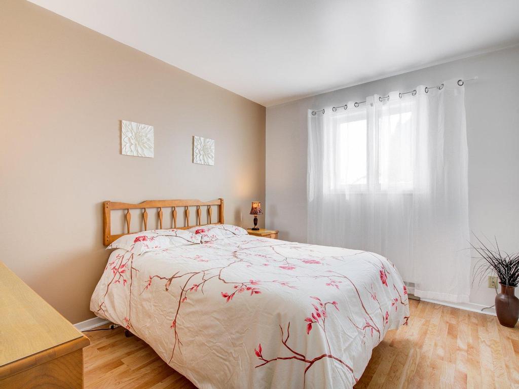 









754


Boul. de L'Assomption

,
Repentigny (Repentigny),




QC
J6A7R6

