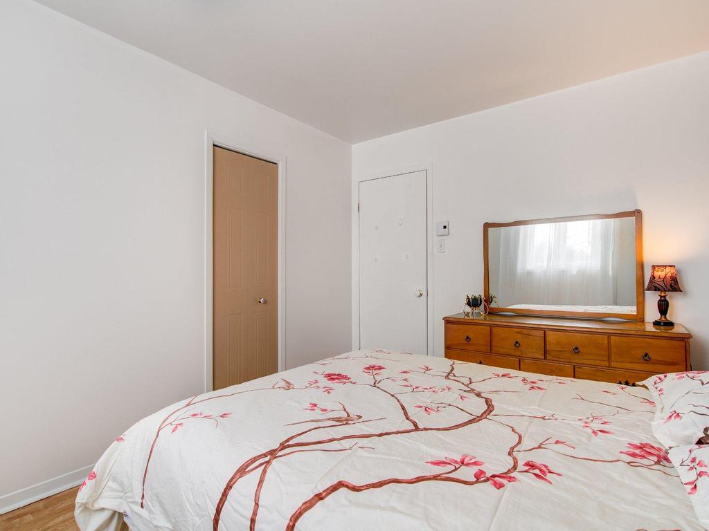 









754


Boul. de L'Assomption

,
Repentigny (Repentigny),




QC
J6A7R6

