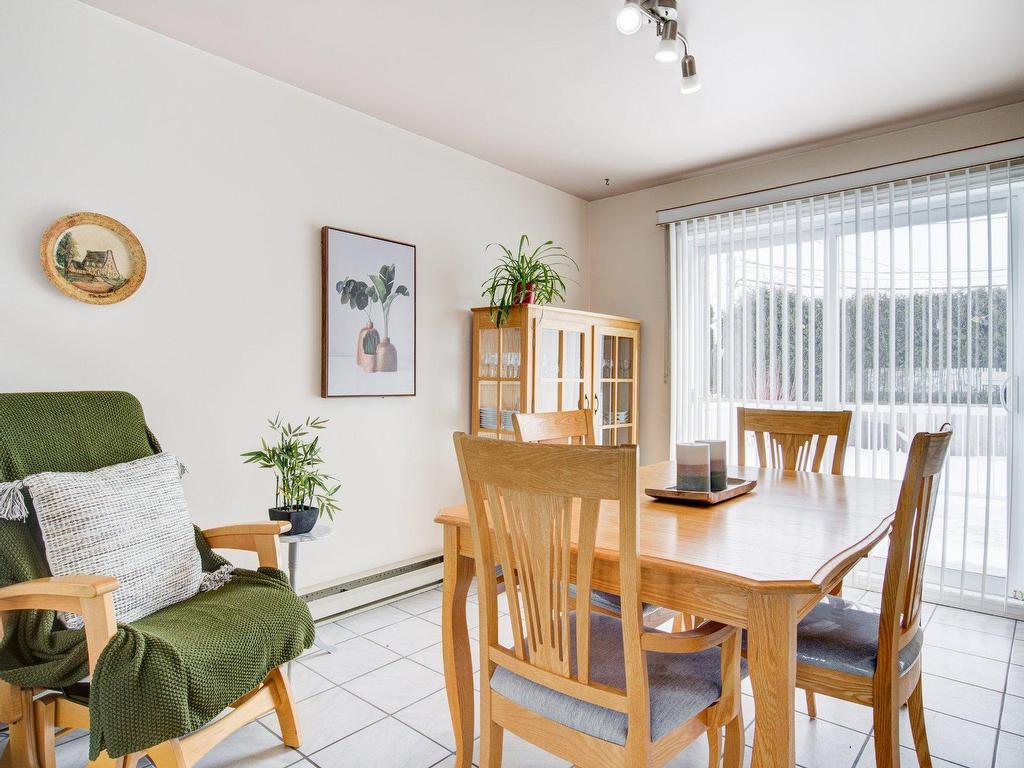 









754


Boul. de L'Assomption

,
Repentigny (Repentigny),




QC
J6A7R6

