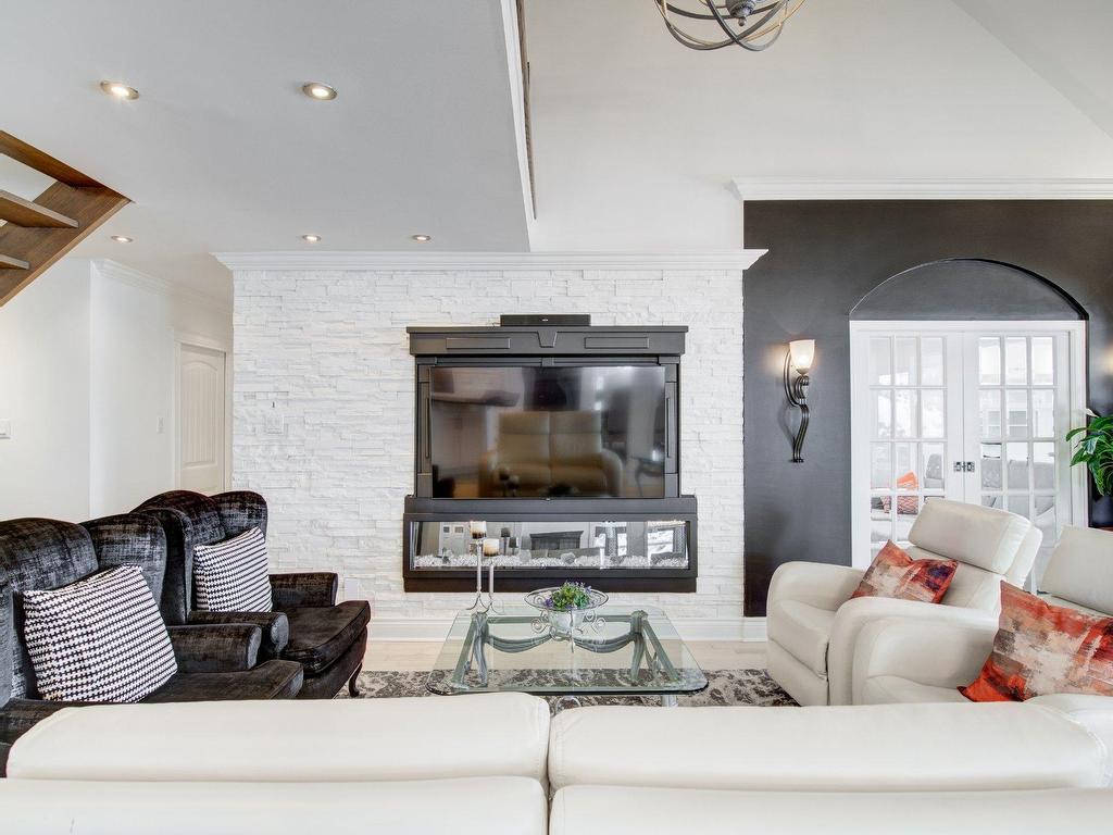 









140

 - 140A


Boul. Lacombe

,
Le Gardeur (Repentigny),




QC
J5Z1S1

