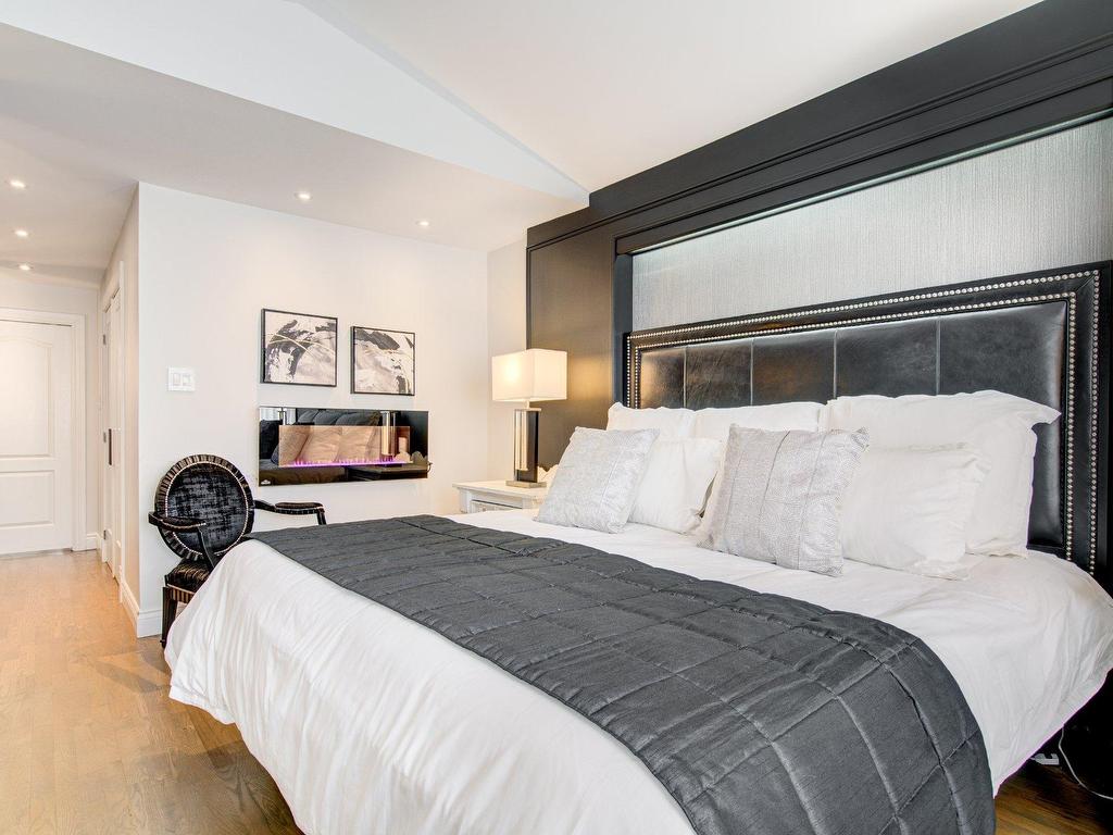 









140

 - 140A


Boul. Lacombe

,
Le Gardeur (Repentigny),




QC
J5Z1S1

