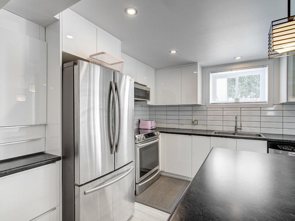 









140

 - 140A


Boul. Lacombe

,
Le Gardeur (Repentigny),




QC
J5Z1S1

