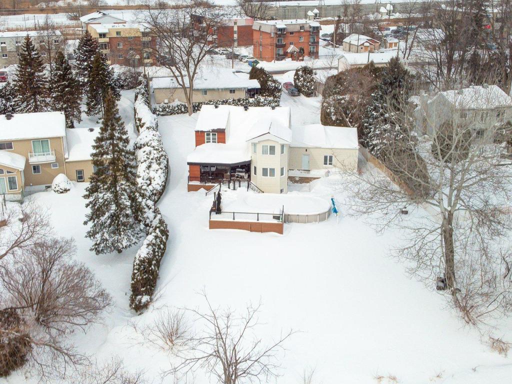 









140

 - 140A


Boul. Lacombe

,
Le Gardeur (Repentigny),




QC
J5Z1S1

