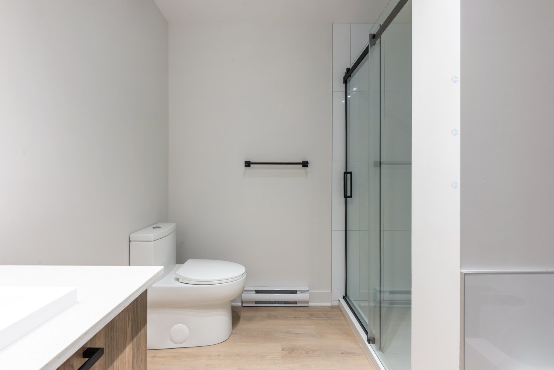 









244


Rue Principale

, 405,
Saint-Zotique,




QC
J0P1Z0

