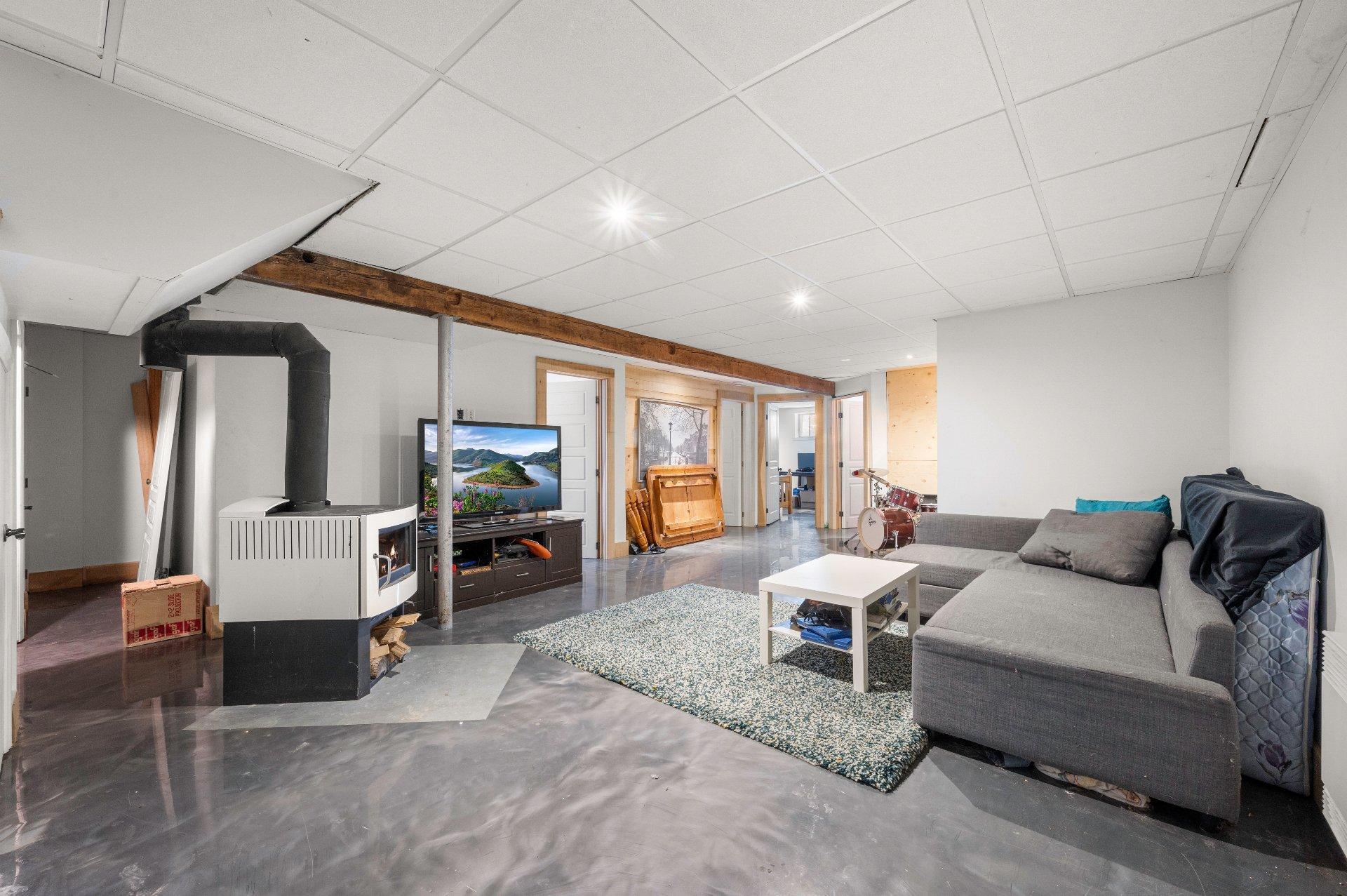 









87


Rg des Étangs

,
Mont-Saint-Hilaire,




QC
J3G4S6

