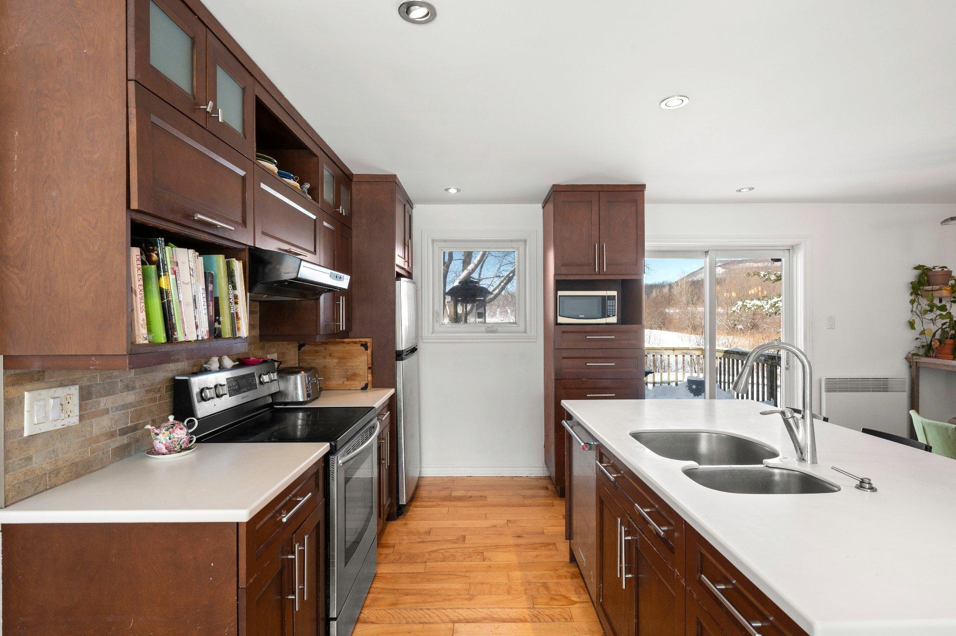 









87


Rg des Étangs

,
Mont-Saint-Hilaire,




QC
J3G4S6

