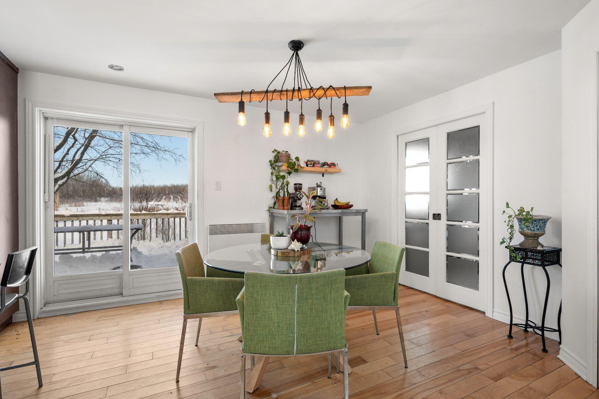 









87


Rg des Étangs

,
Mont-Saint-Hilaire,




QC
J3G4S6

