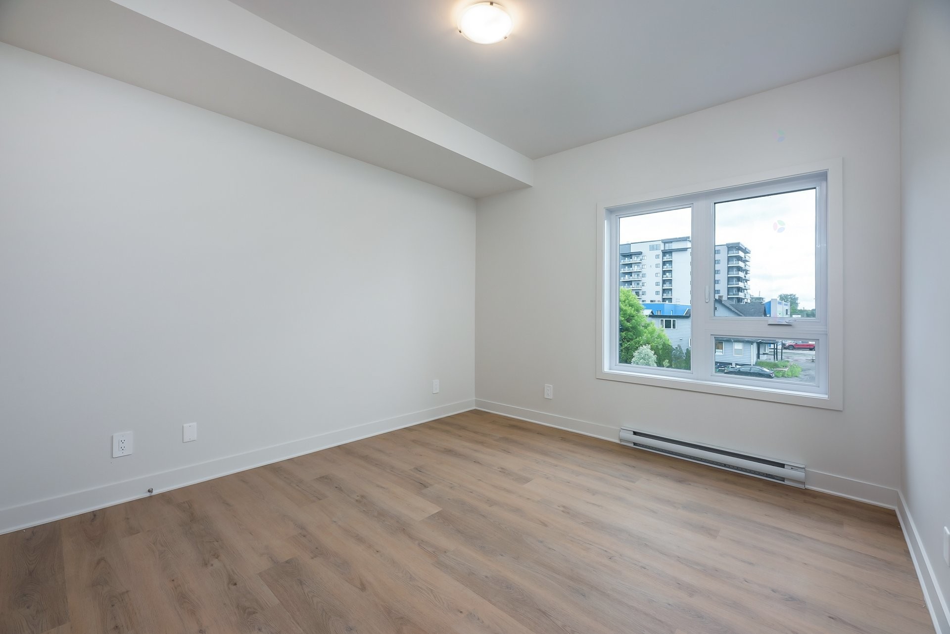 









244


Rue Principale

, 102,
Saint-Zotique,




QC
J0P1Z0

