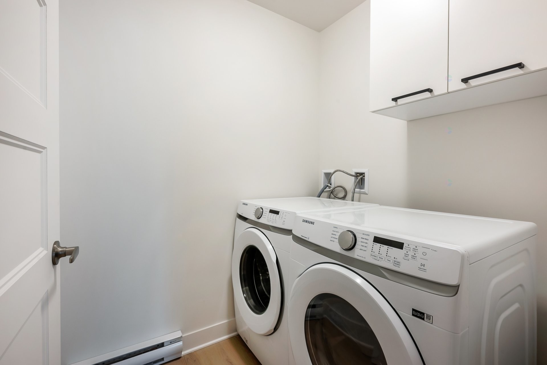 









244


Rue Principale

, 102,
Saint-Zotique,




QC
J0P1Z0

