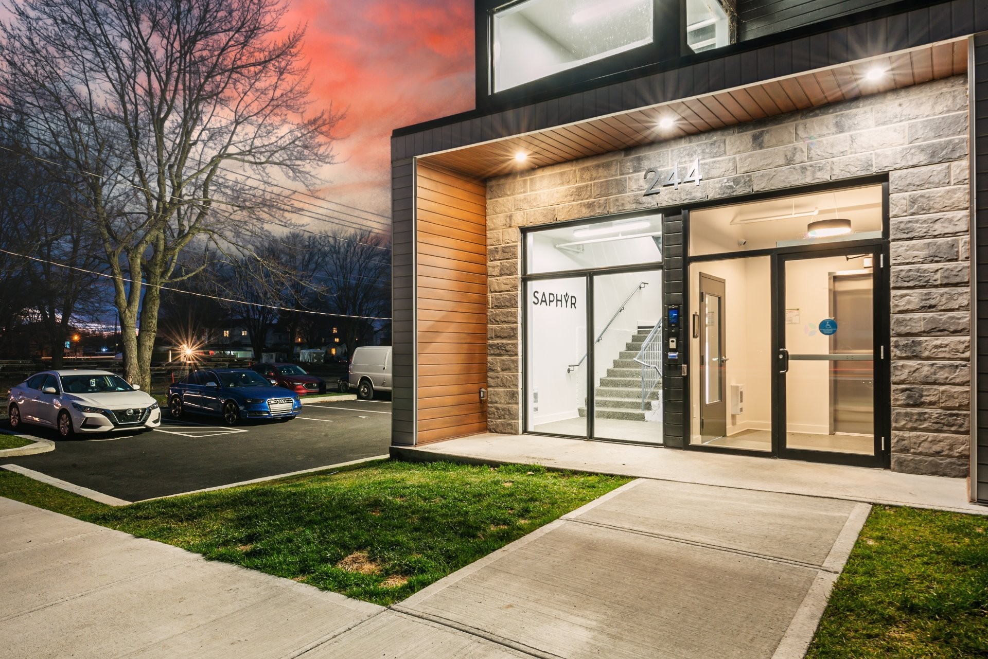 









244


Rue Principale

, 102,
Saint-Zotique,




QC
J0P1Z0

