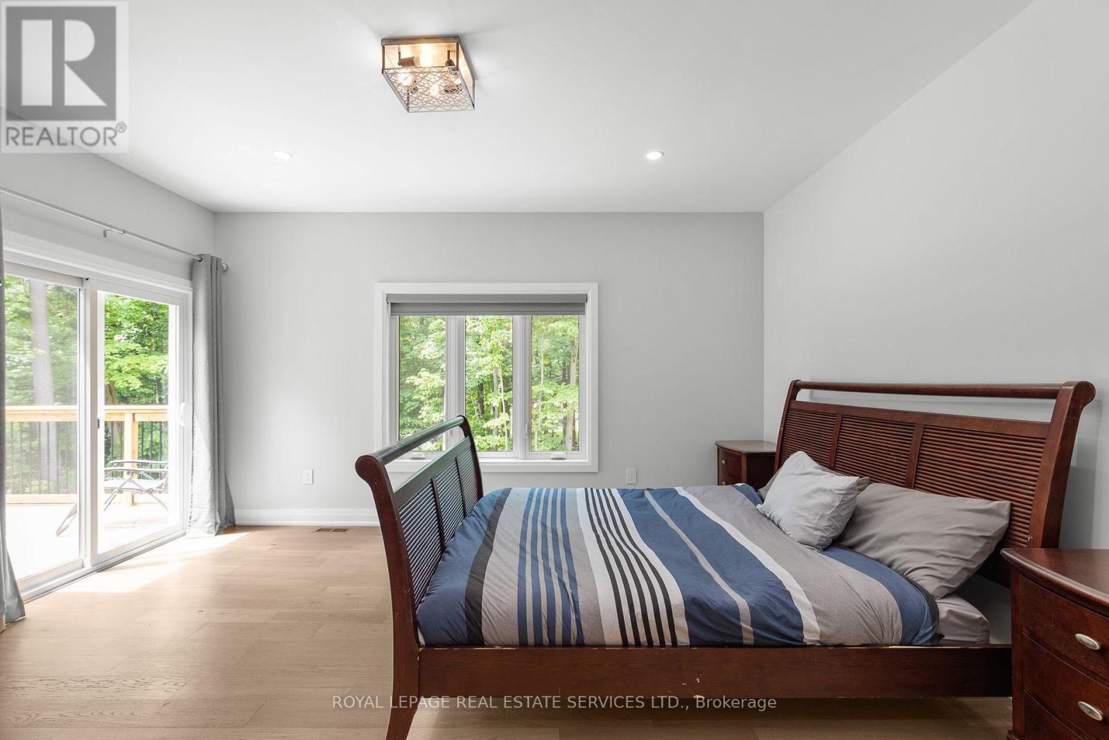 












185 DESROCHES TRAIL

,
Tiny,




Ontario
L9M0H9

