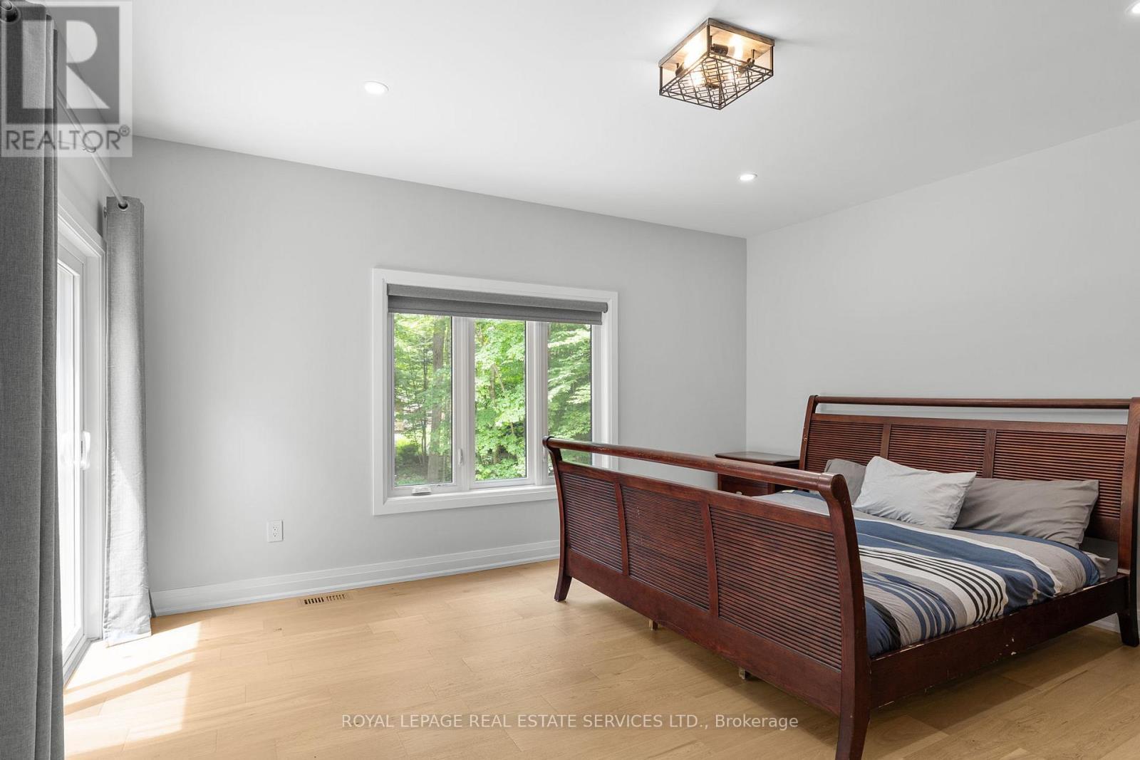 












185 DESROCHES TRAIL

,
Tiny,




Ontario
L9M0H9

