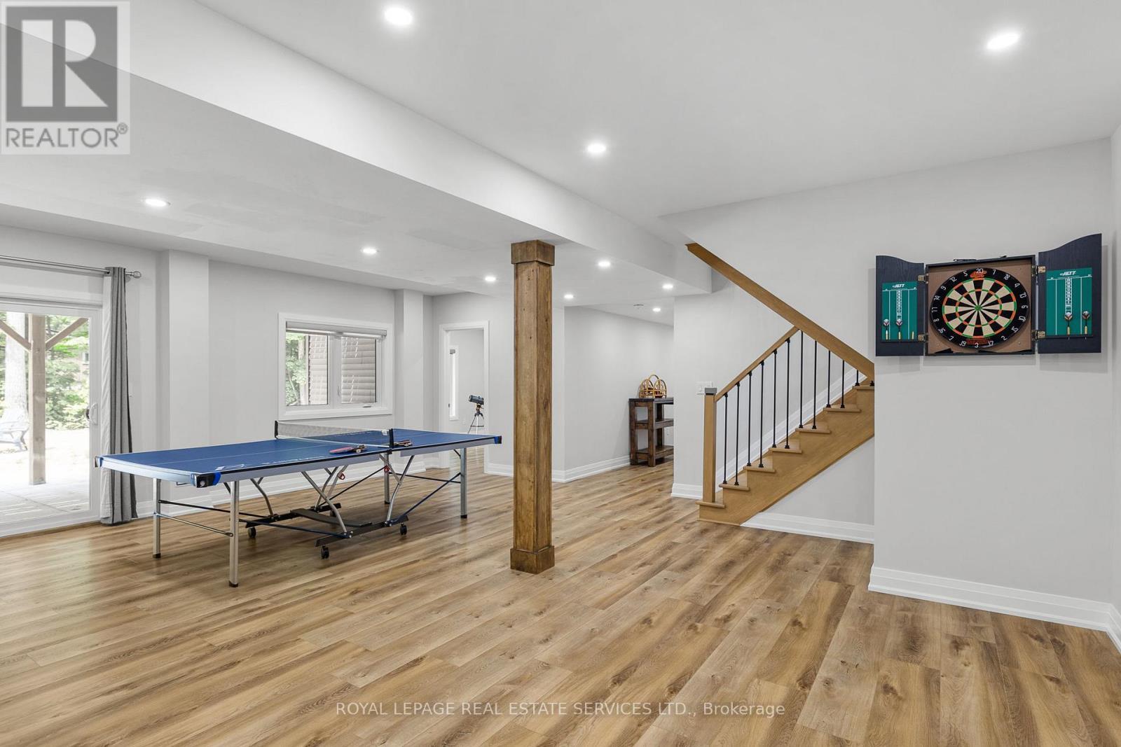 












185 DESROCHES TRAIL

,
Tiny,




Ontario
L9M0H9


